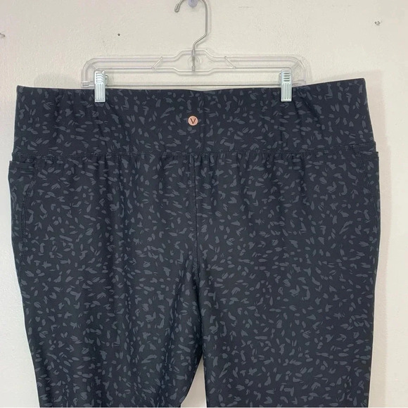 Livi Lane Bryant Pants Activewear 26/28 Pull On Crop Cut Out Stretch Pockets - Picture 6 of 11